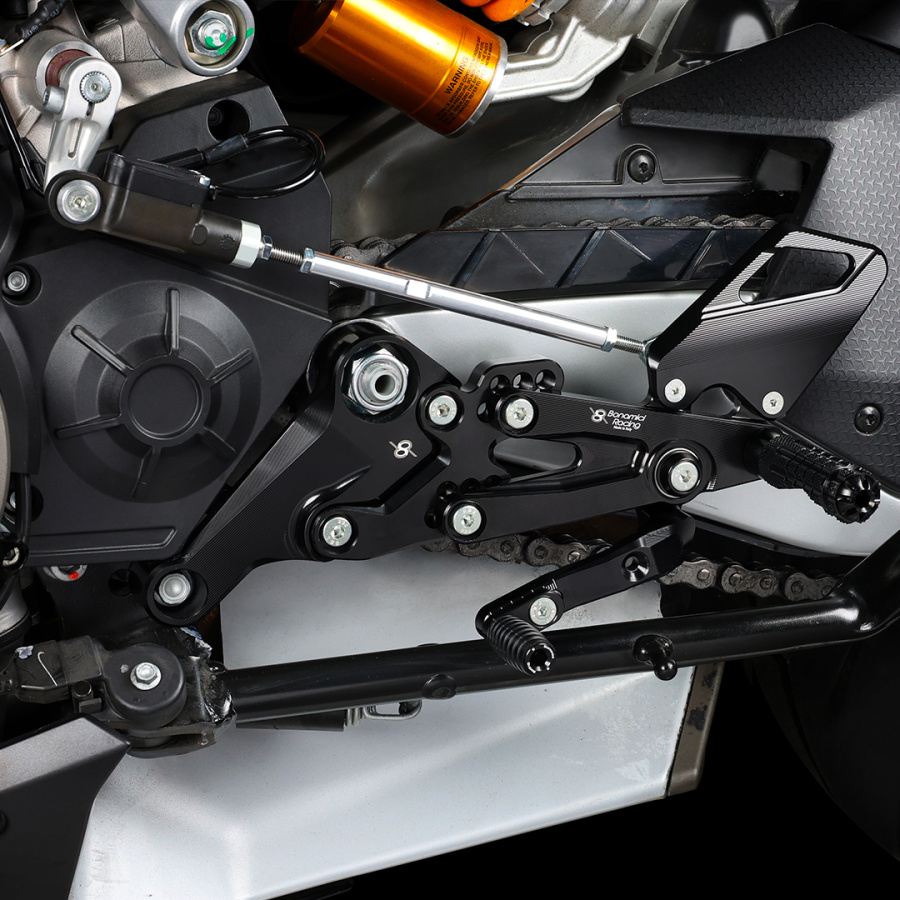 A006-Rearsets-Aprilia-RS660