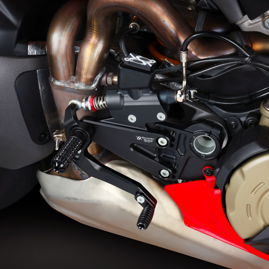 D001RR_PV-Pista-evo-plus-Rearsets-Ducati-Panigale-V4-V4S-V4R