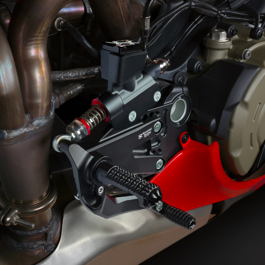 D001RR_PV-Pista-evo-plus-Rearsets-Ducati-Panigale-V4-V4S-V4R