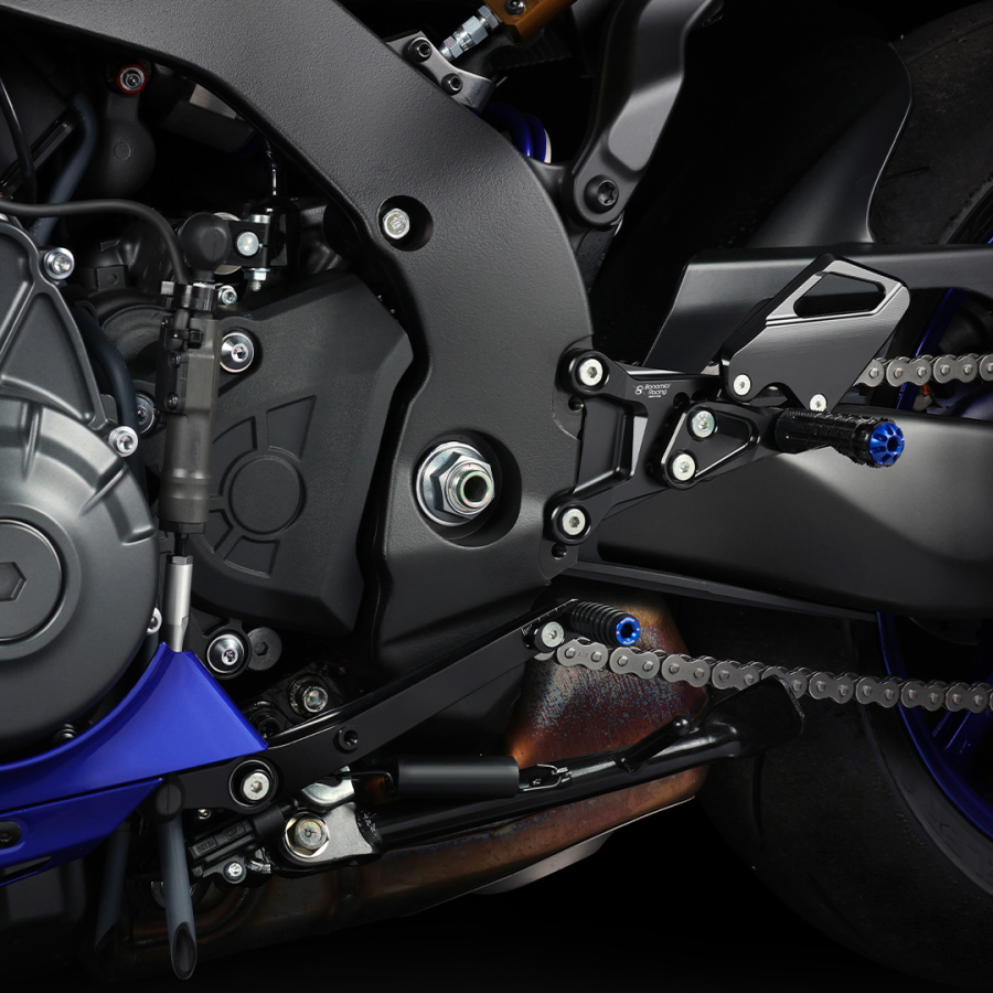 Y017-Rearsets-Yamaha-R9